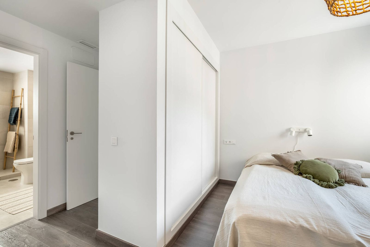Appartement te koop in Estepona | 2 slaapkamers H5144932