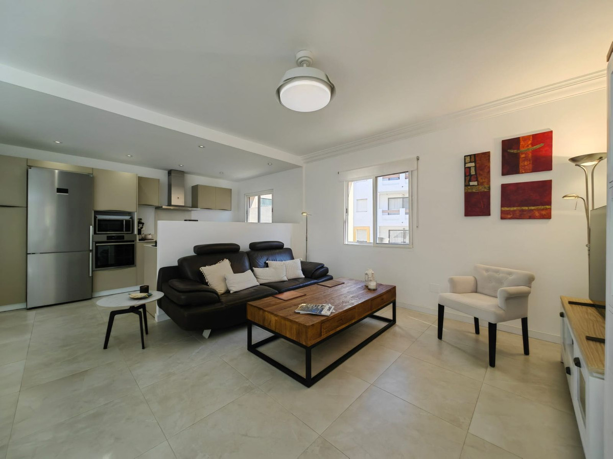 Appartement te koop in Estepona | 3 slaapkamers H5144950