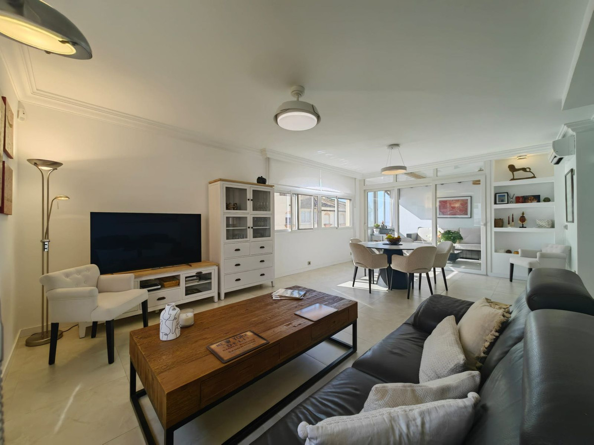 Appartement te koop in Estepona | 3 slaapkamers H5144950