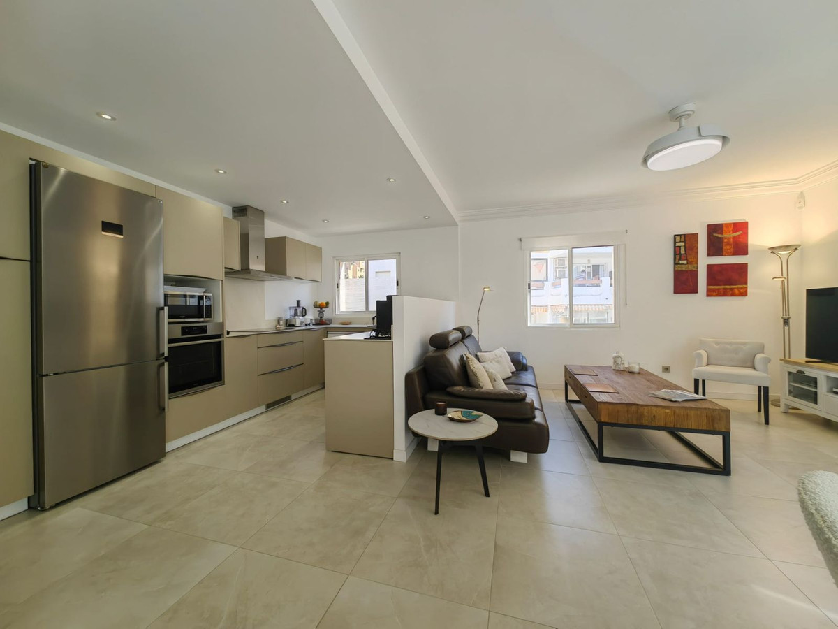 Appartement te koop in Estepona | 3 slaapkamers H5144950