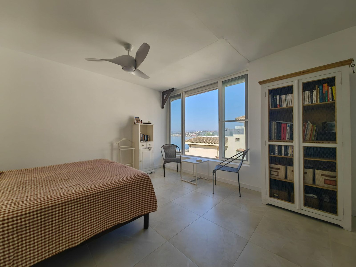 Appartement te koop in Estepona | 3 slaapkamers H5144950