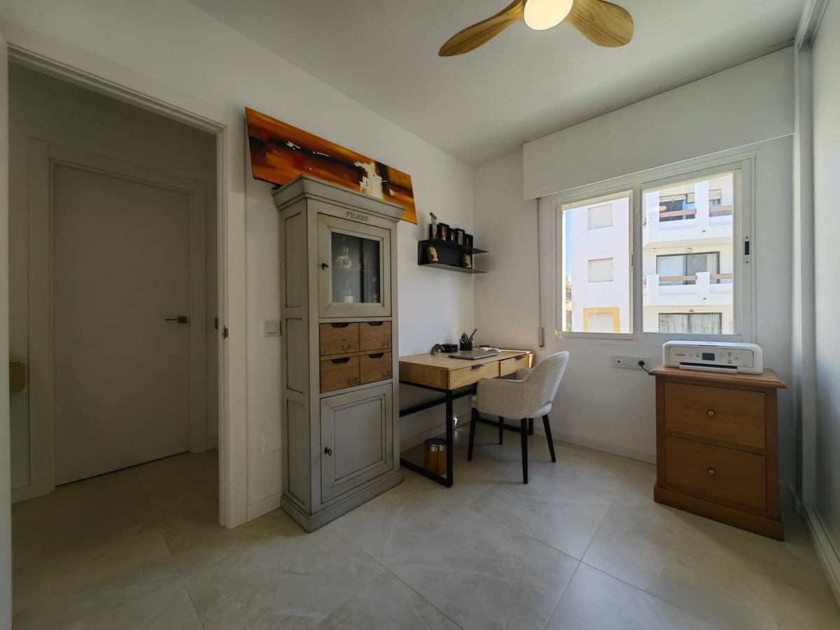 Appartement te koop in Estepona | 3 slaapkamers H5144950