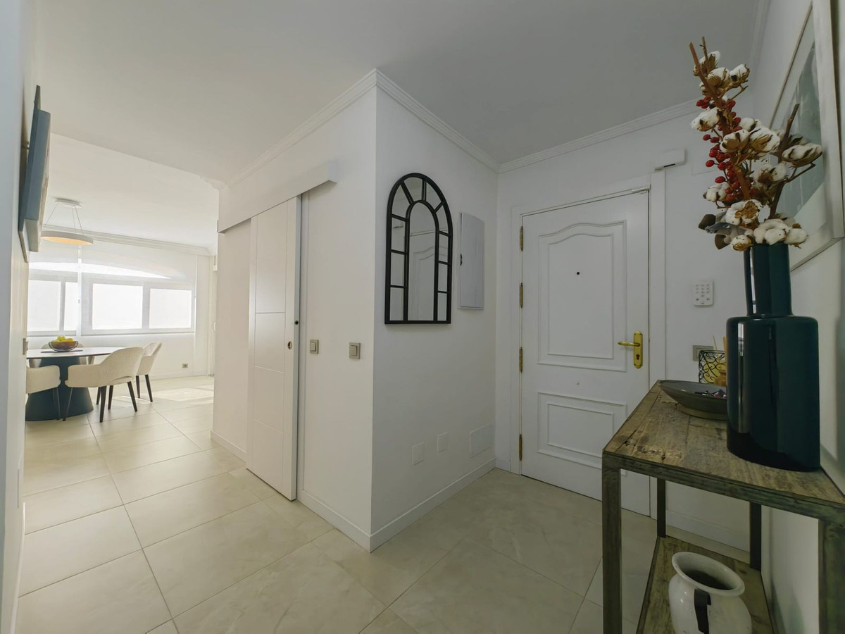 Appartement te koop in Estepona | 3 slaapkamers H5144950
