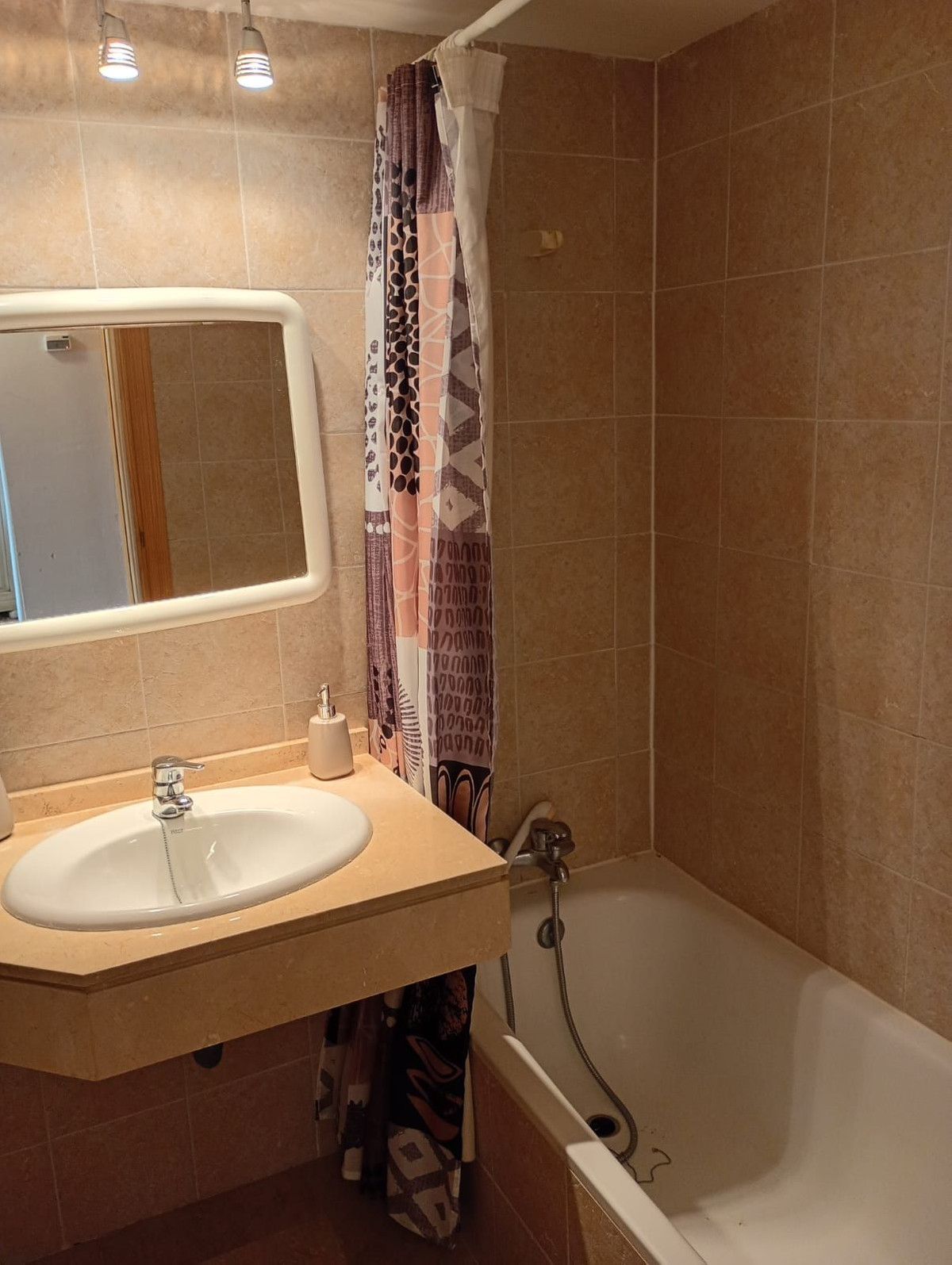 Appartement te koop in Estepona | 2 slaapkamers H5145799
