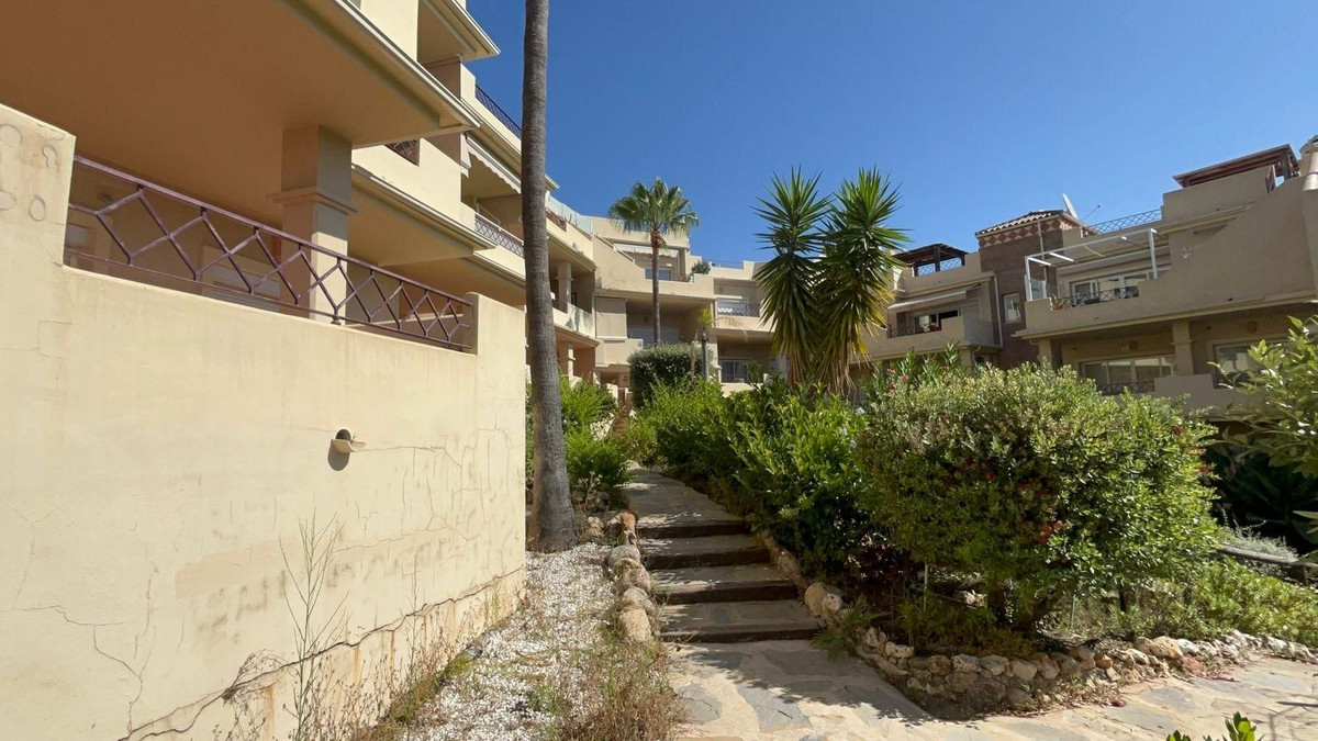 Appartement te koop in Estepona | 2 slaapkamers H5145991