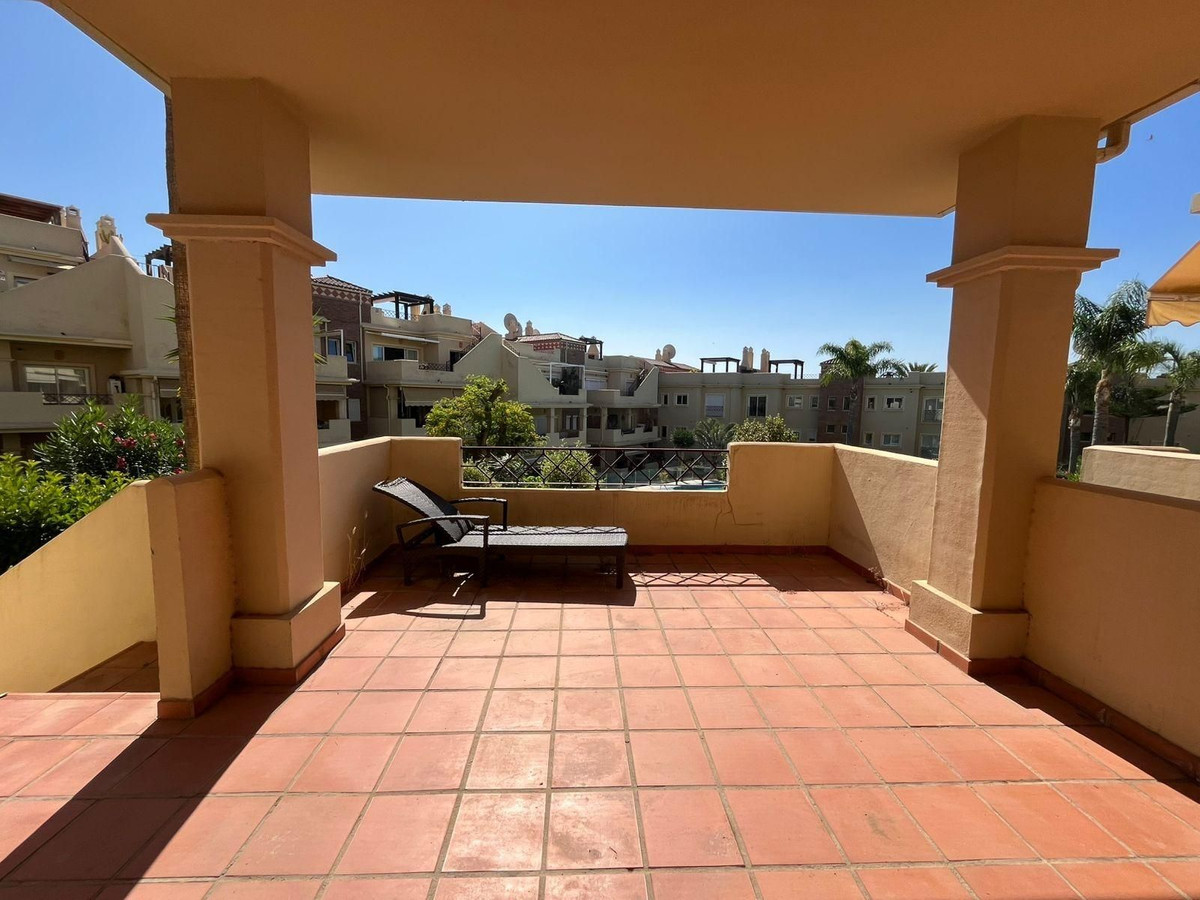 Appartement te koop in Estepona | 2 slaapkamers H5145991
