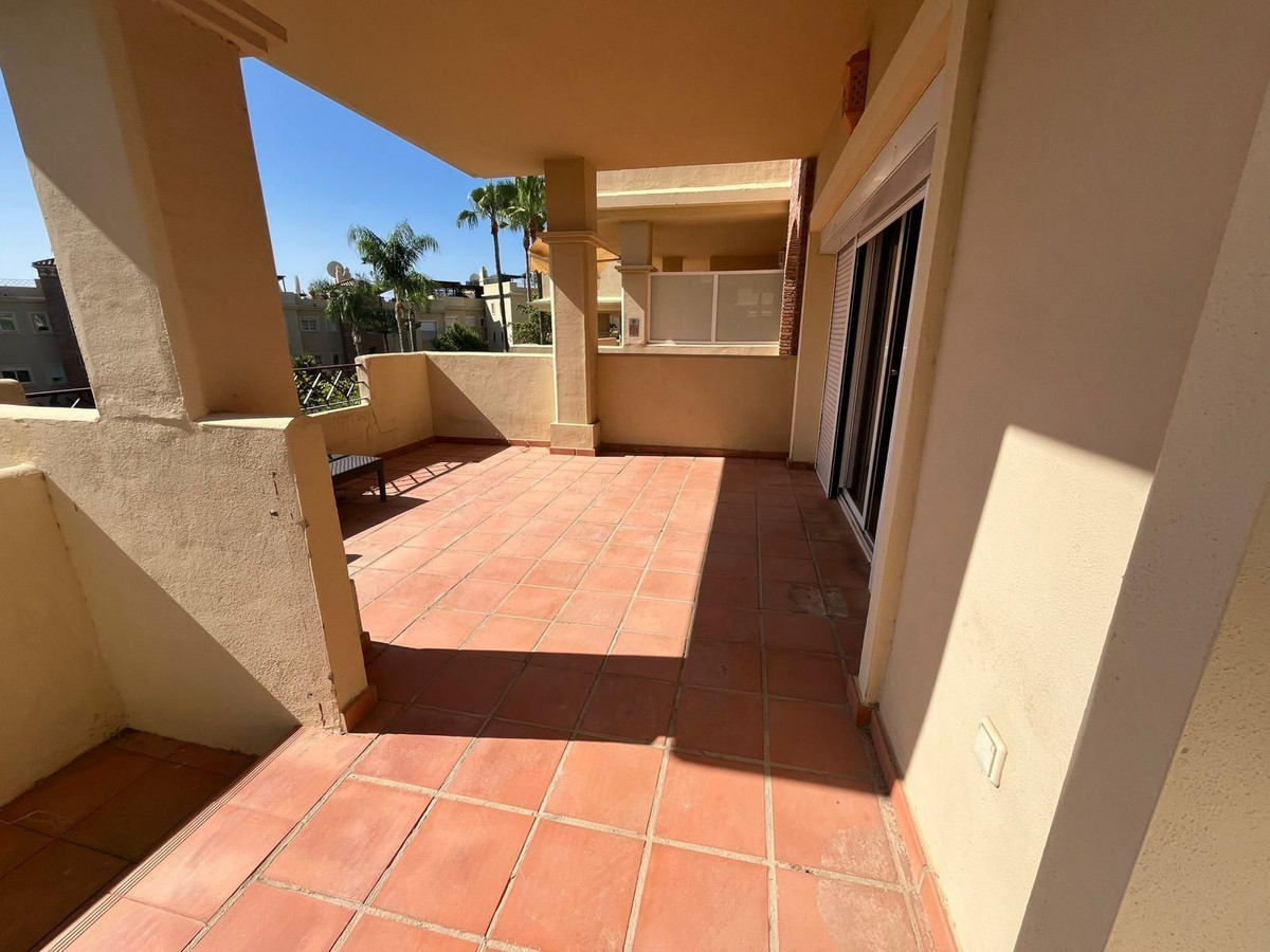Appartement te koop in Estepona | 2 slaapkamers H5145991