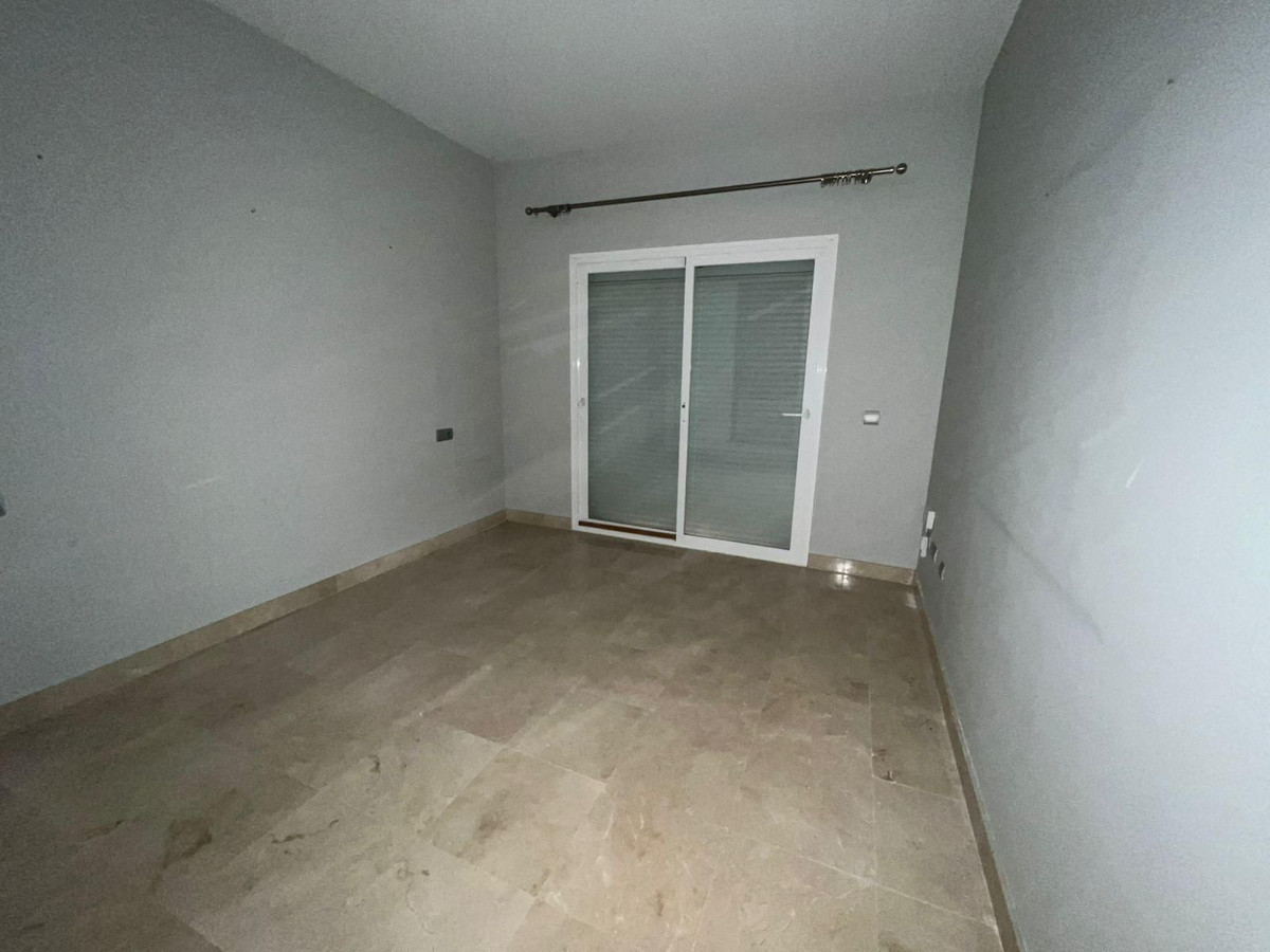 Appartement te koop in Estepona | 2 slaapkamers H5145991