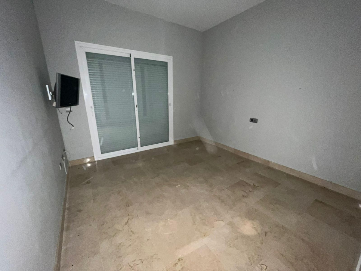 Appartement te koop in Estepona | 2 slaapkamers H5145991