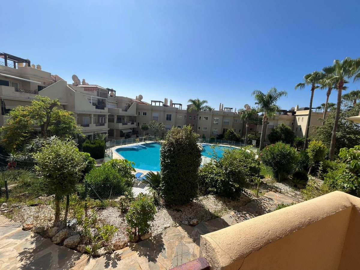 Appartement te koop in Estepona | 2 slaapkamers H5145991