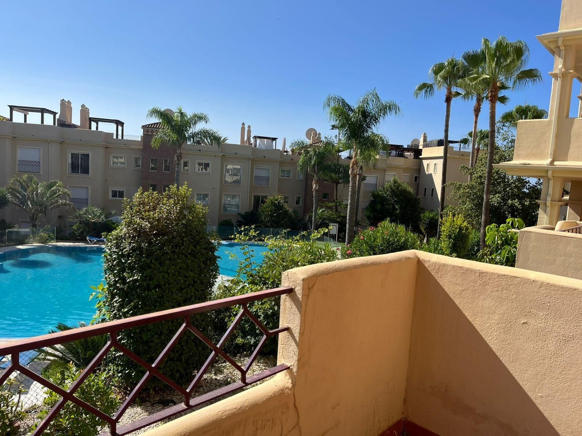 Appartement te koop in Estepona | 2 slaapkamers H5145991