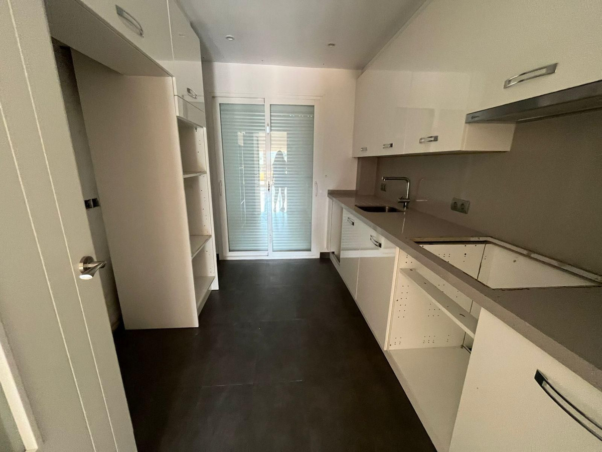 Appartement te koop in Estepona | 2 slaapkamers H5145991