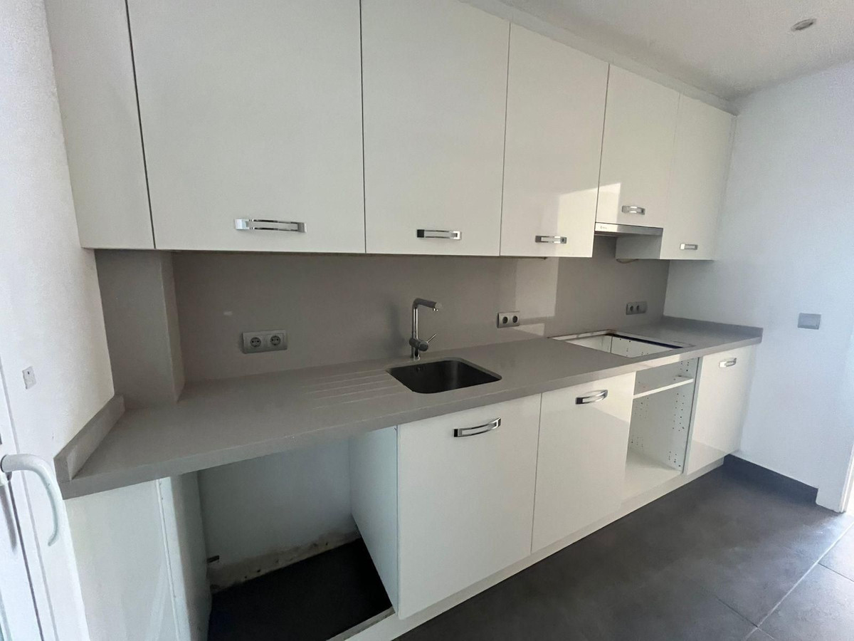 Appartement te koop in Estepona | 2 slaapkamers H5145991