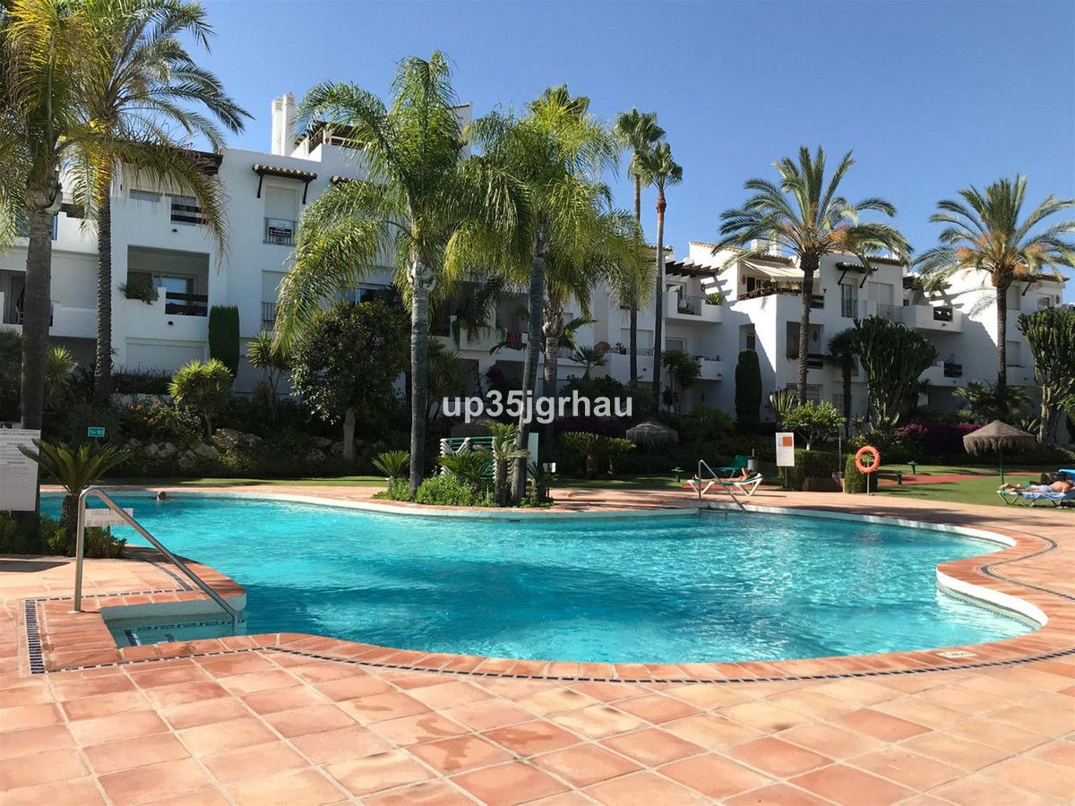 Appartement te koop in Estepona | 2 slaapkamers H5147797
