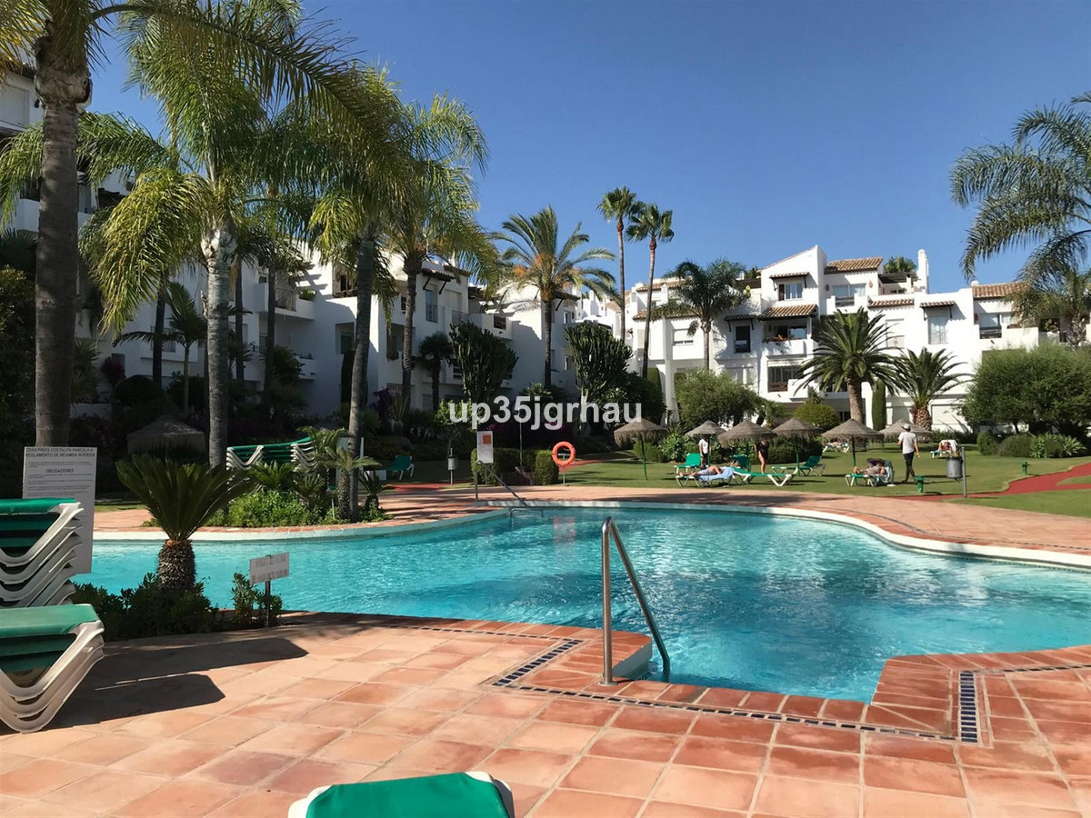 Appartement te koop in Estepona | 2 slaapkamers H5147797