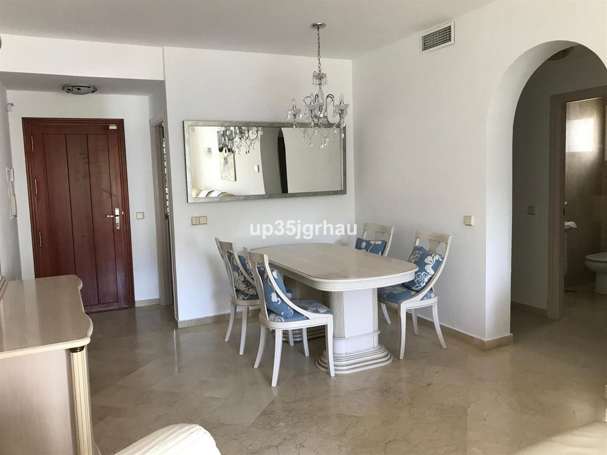 Appartement te koop in Estepona | 2 slaapkamers H5147797