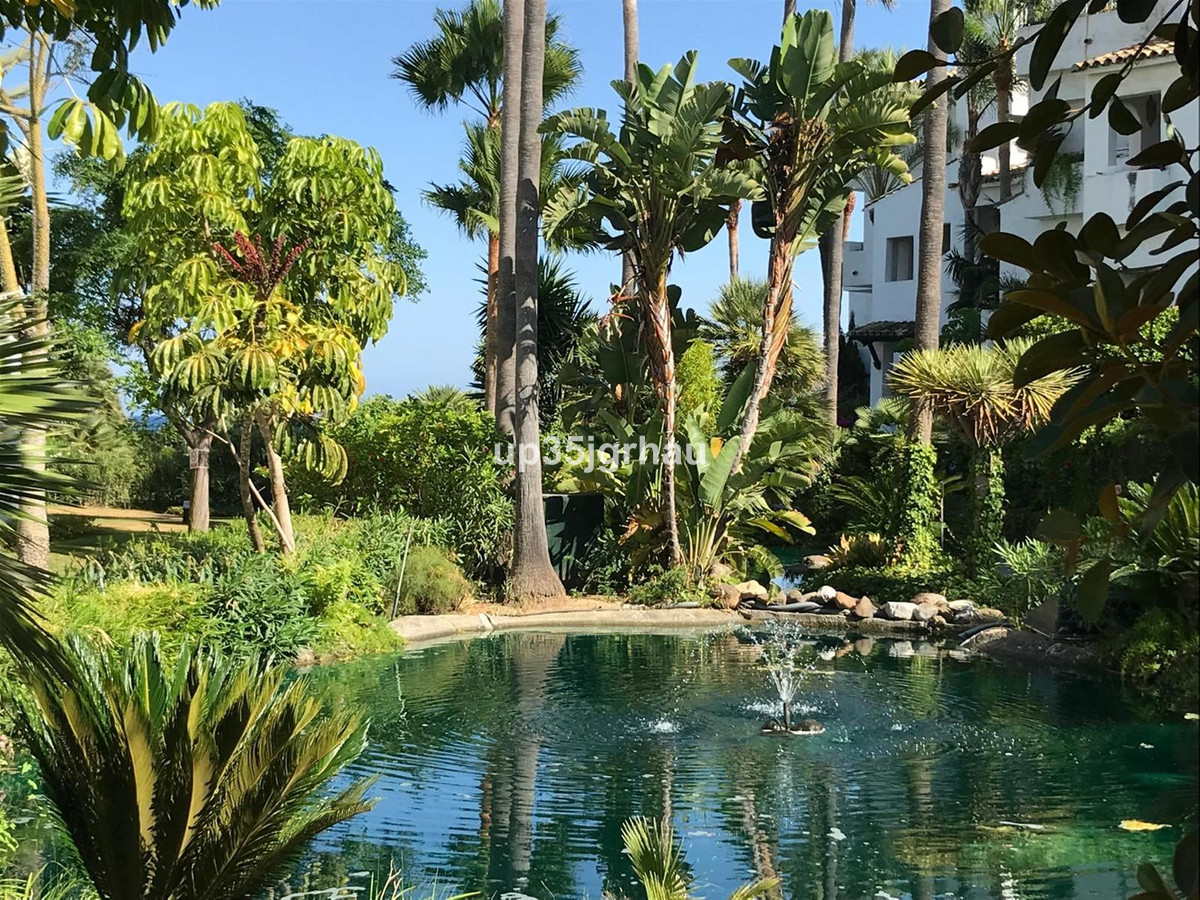 Appartement te koop in Estepona | 2 slaapkamers H5147797