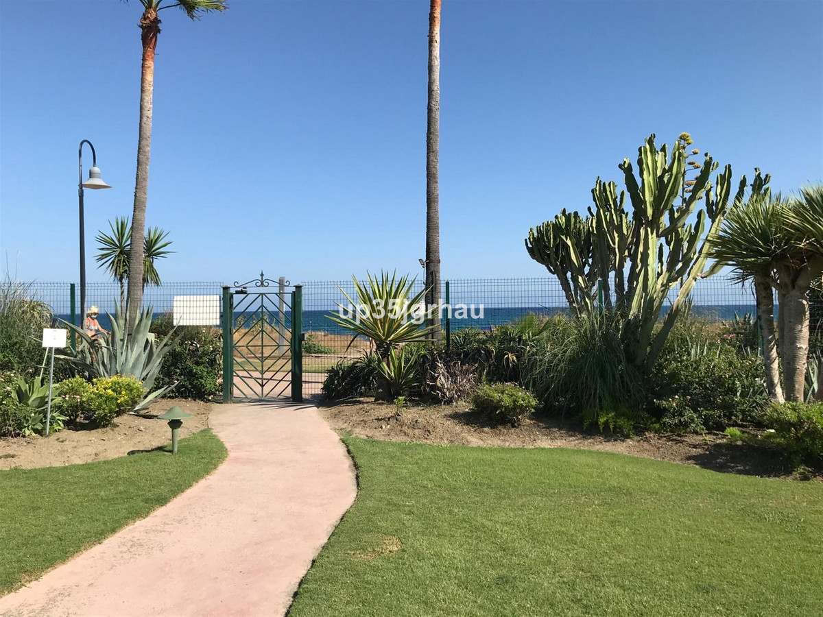 Appartement te koop in Estepona | 2 slaapkamers H5147797