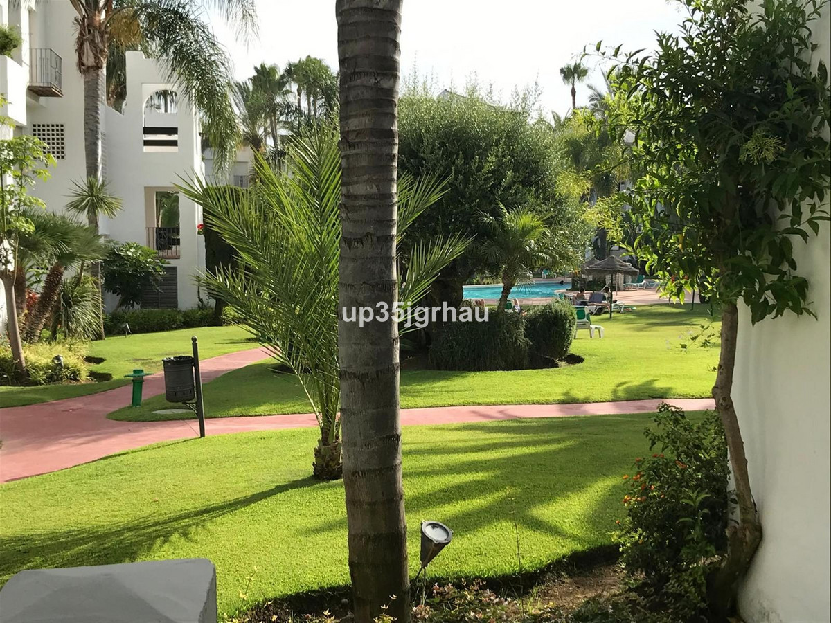 Appartement te koop in Estepona | 2 slaapkamers H5147797