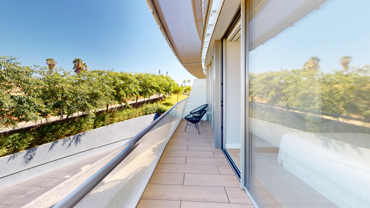 Appartement te koop in Estepona | 4 slaapkamers H5151130