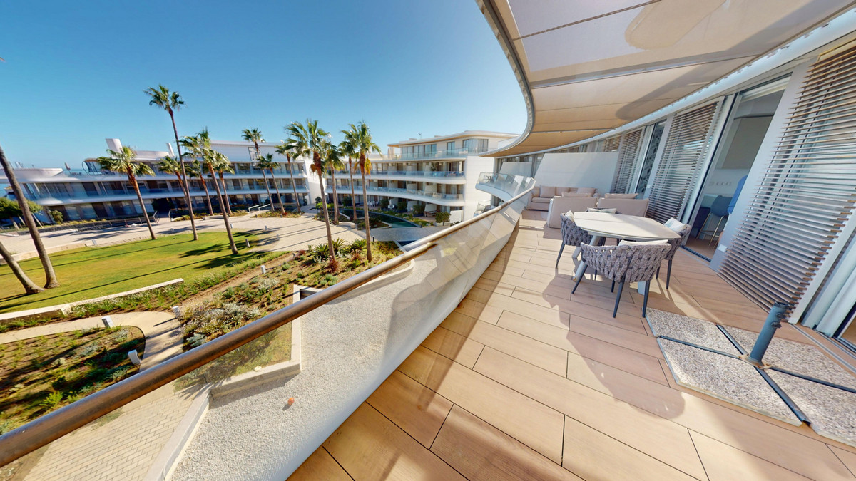Appartement te koop in Estepona | 4 slaapkamers H5151130