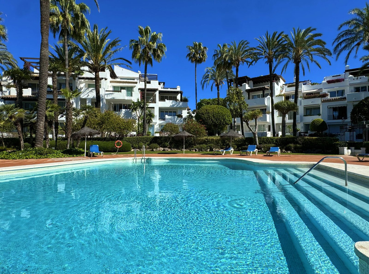 Penthouse te koop in Estepona | 2 slaapkamers H5151607