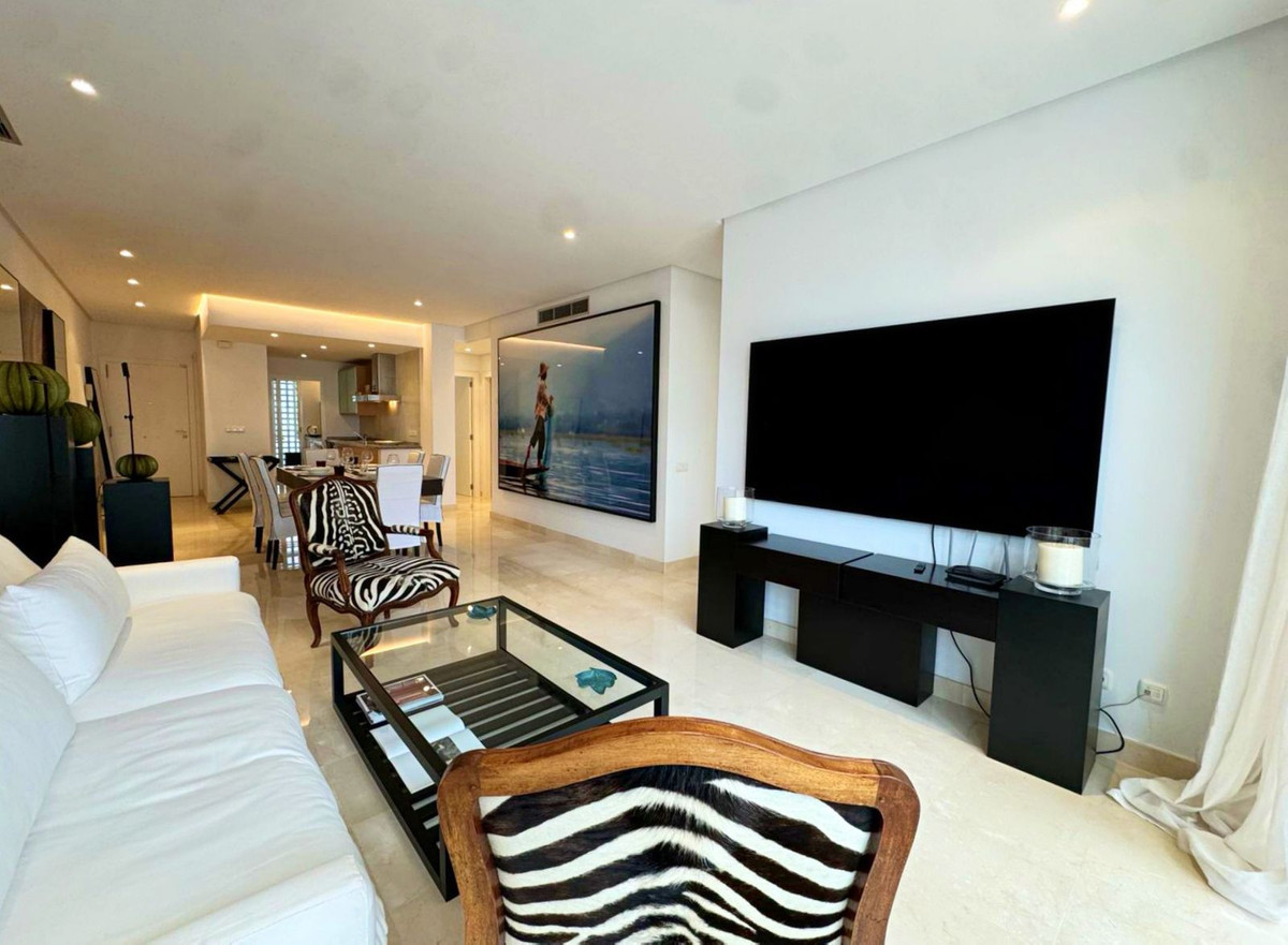 Penthouse te koop in Estepona | 2 slaapkamers H5151607