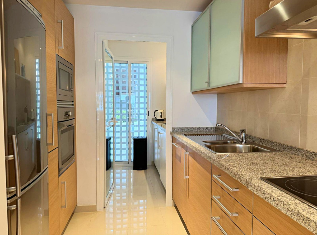 Penthouse te koop in Estepona | 2 slaapkamers H5151607
