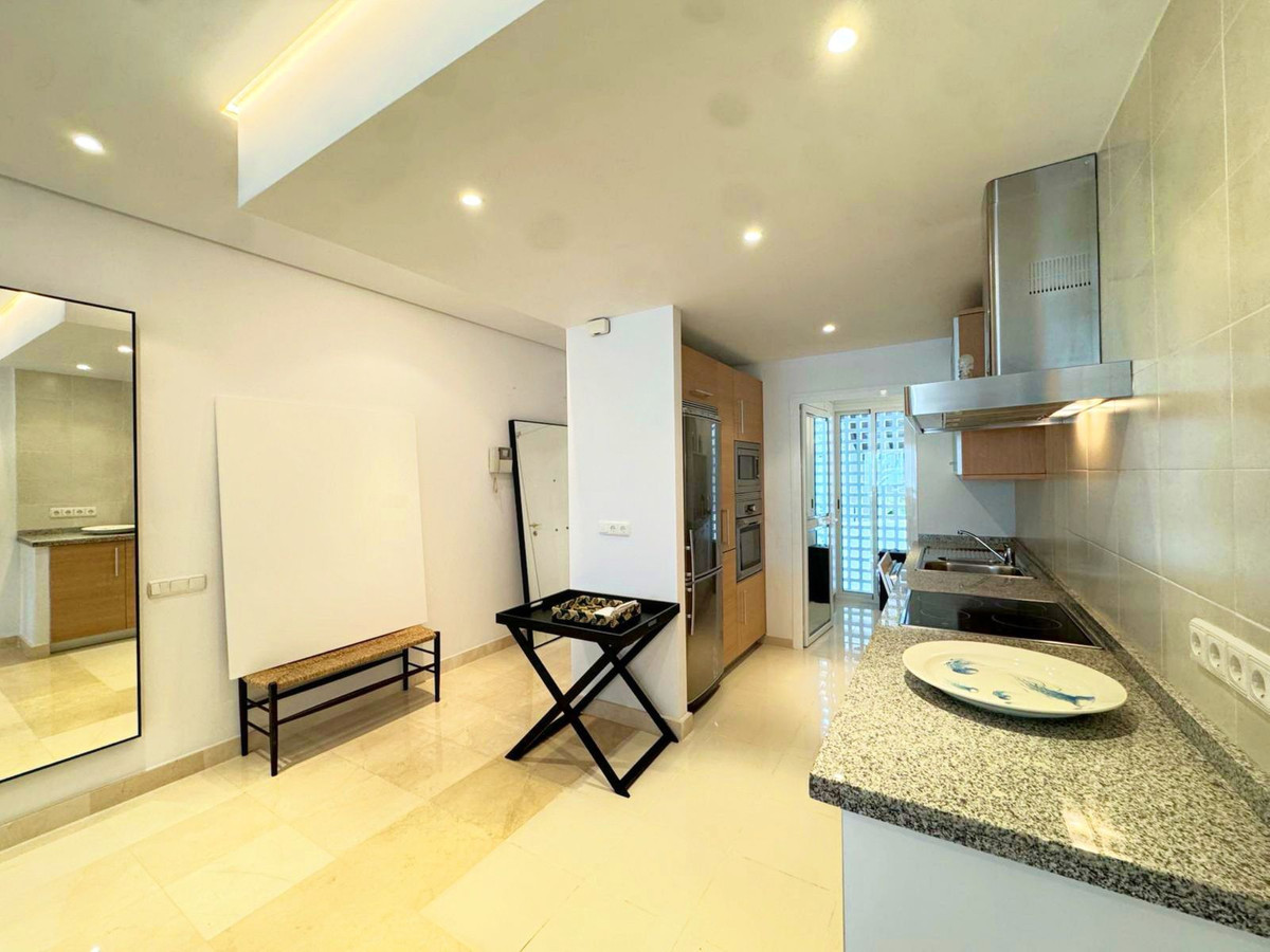Penthouse te koop in Estepona | 2 slaapkamers H5151607