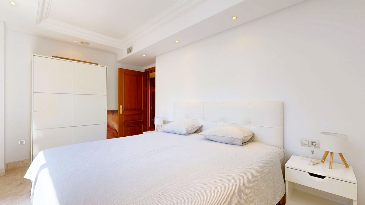Appartement te koop in Estepona | 2 slaapkamers H5152066
