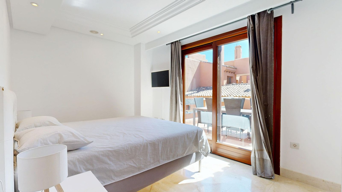 Appartement te koop in Estepona | 2 slaapkamers H5152066