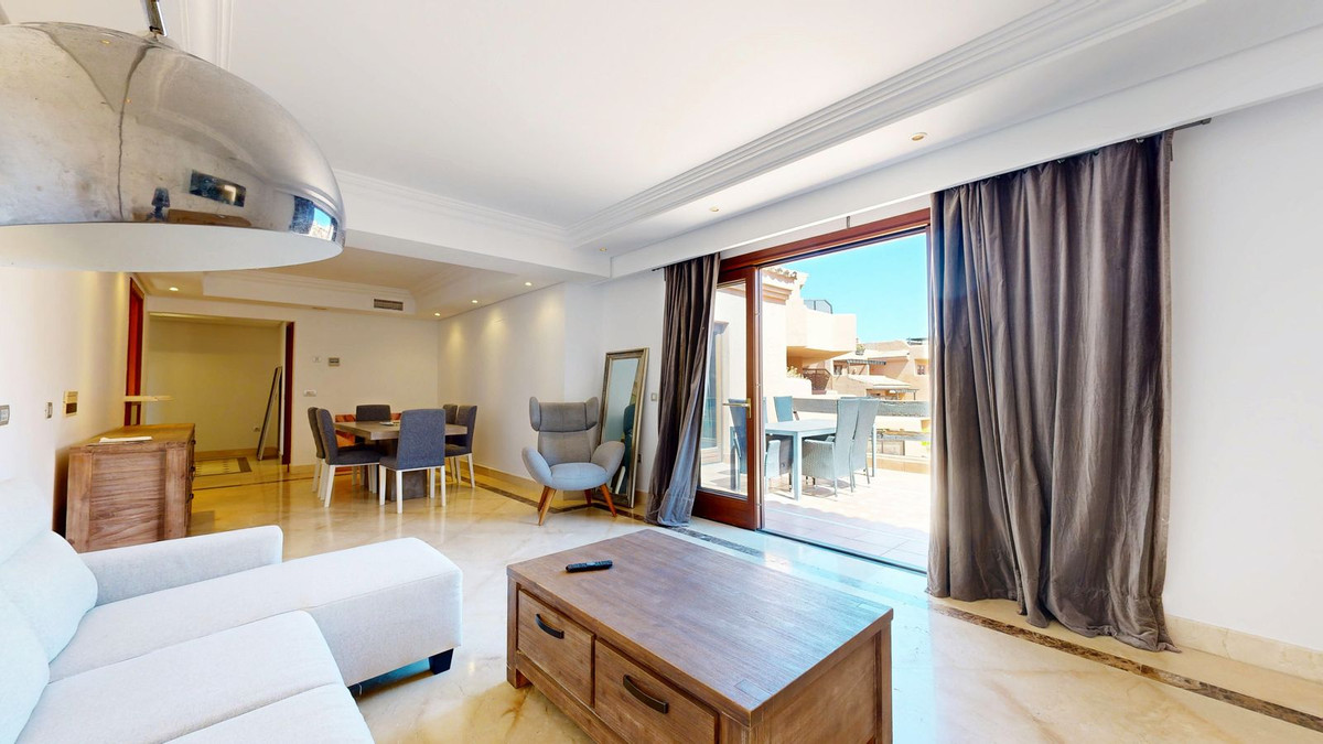 Appartement te koop in Estepona | 2 slaapkamers H5152066