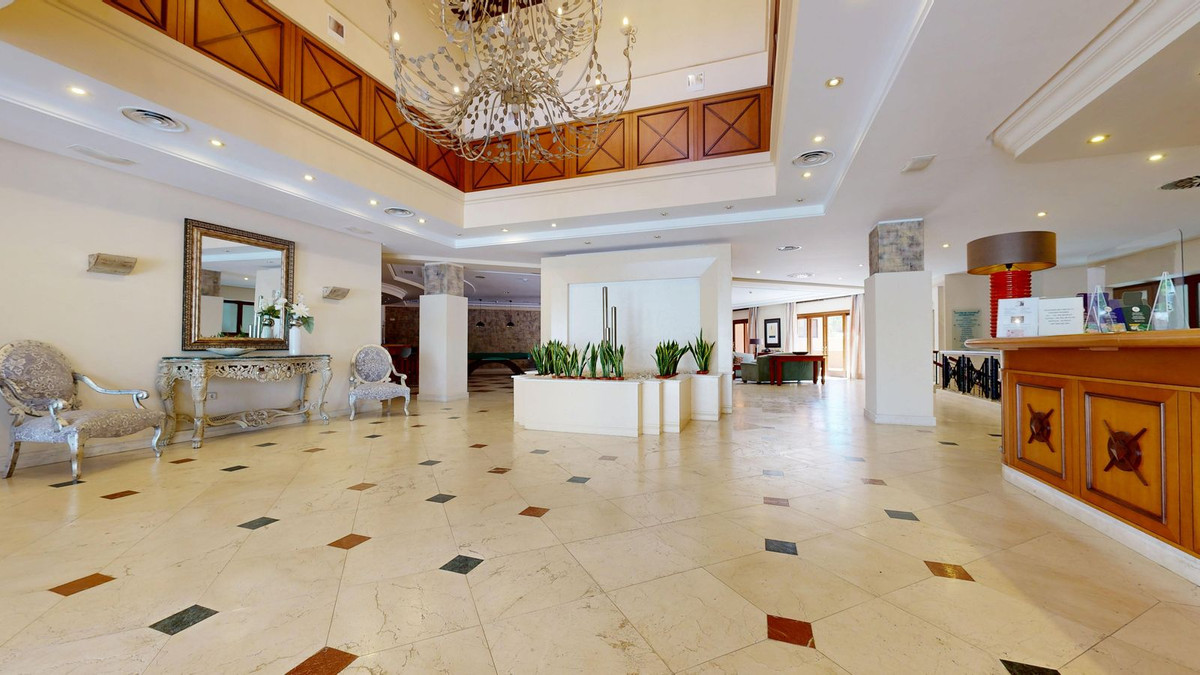 Appartement te koop in Estepona | 2 slaapkamers H5152066