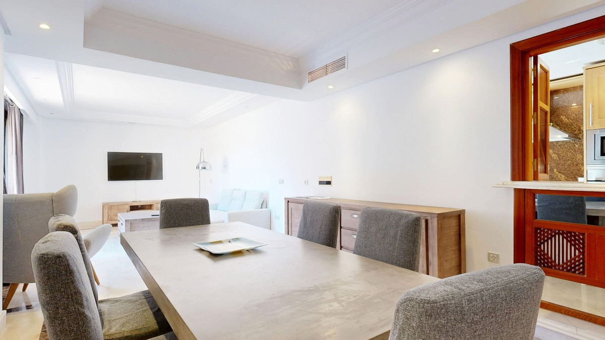 Appartement te koop in Estepona | 2 slaapkamers H5152066