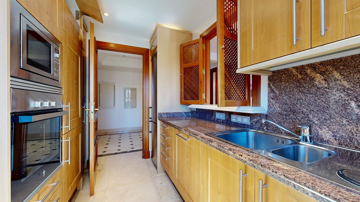 Appartement te koop in Estepona | 2 slaapkamers H5152066