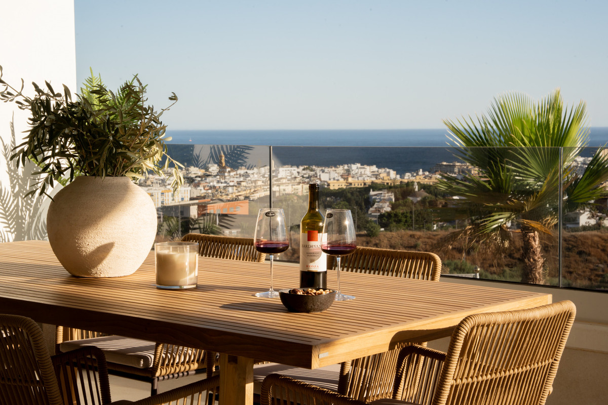 Appartement te koop in Estepona | 3 slaapkamers H5153245