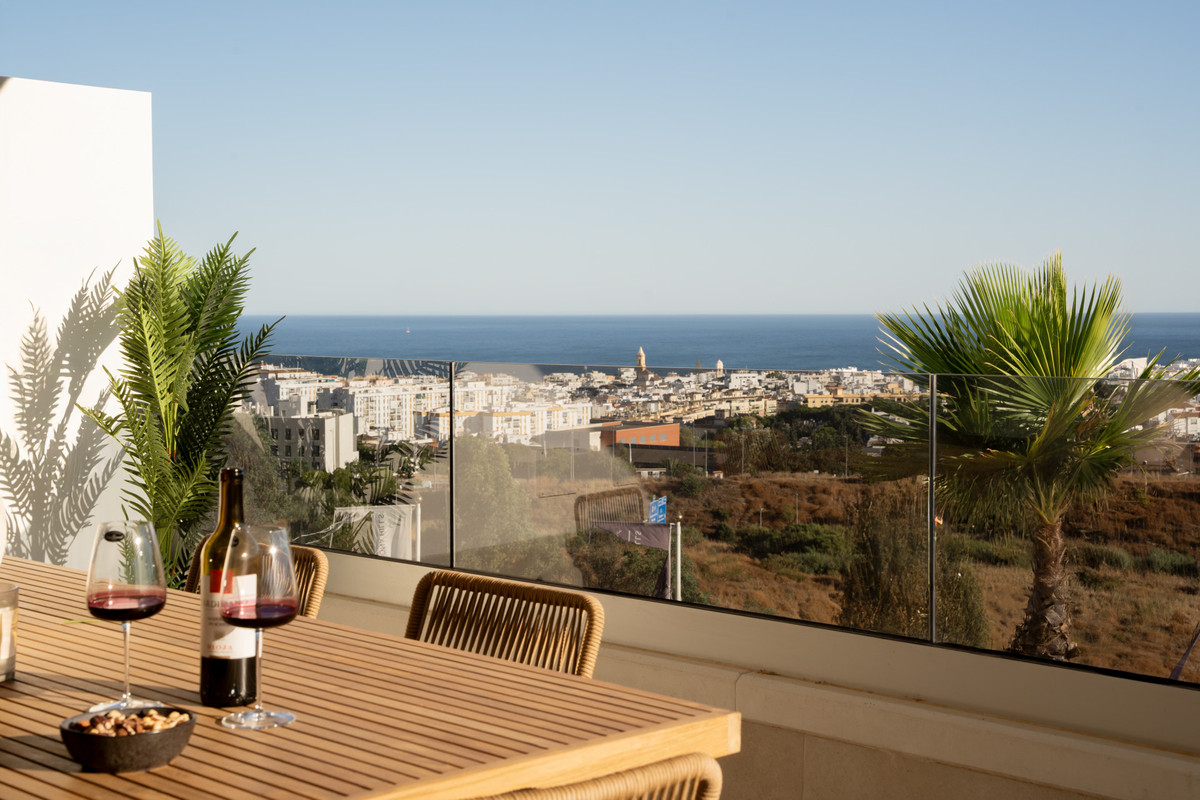 Appartement te koop in Estepona | 3 slaapkamers H5153245