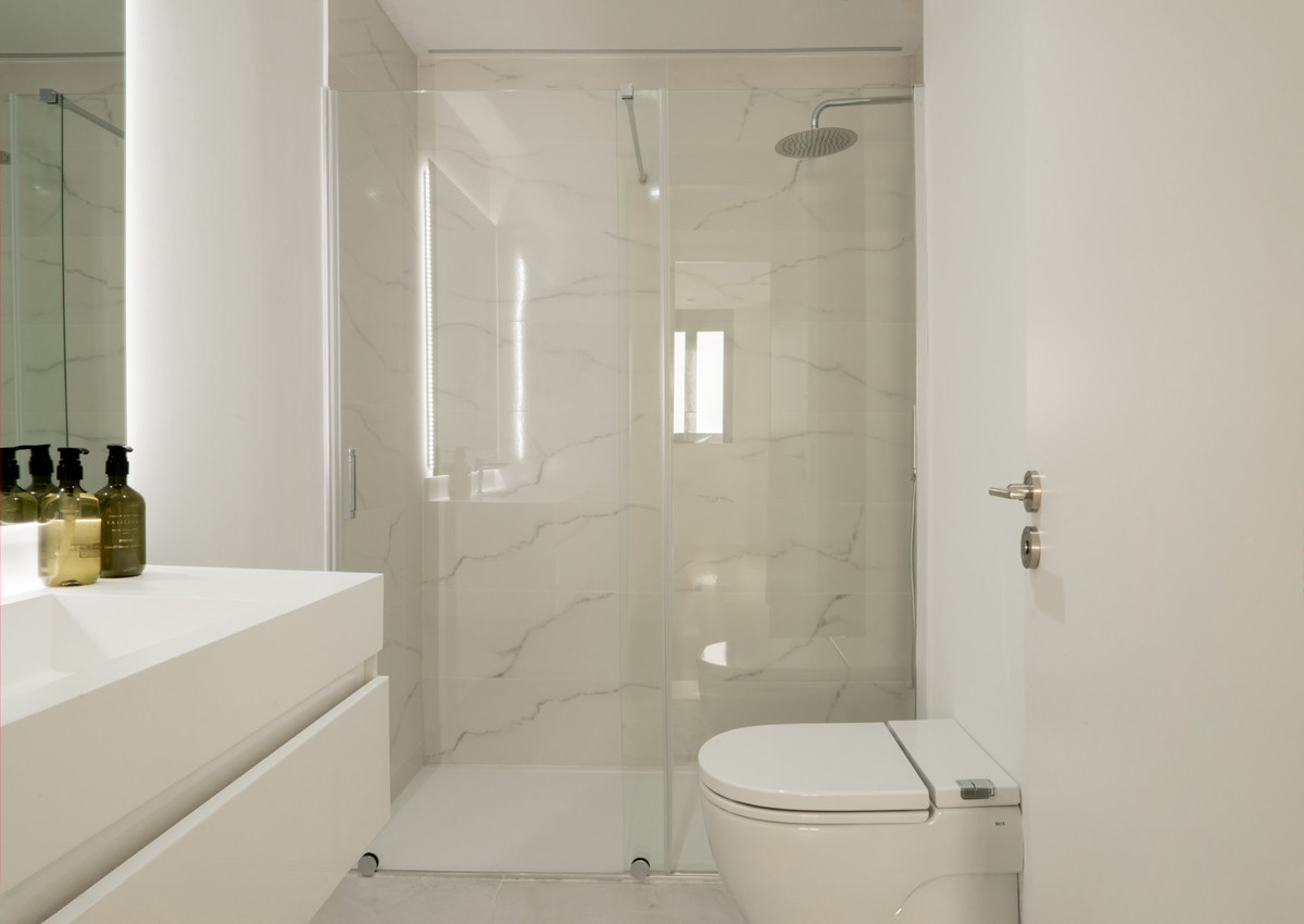 Appartement te koop in Estepona | 3 slaapkamers H5153245