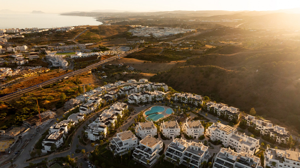 Appartement te koop in Estepona | 3 slaapkamers H5153245