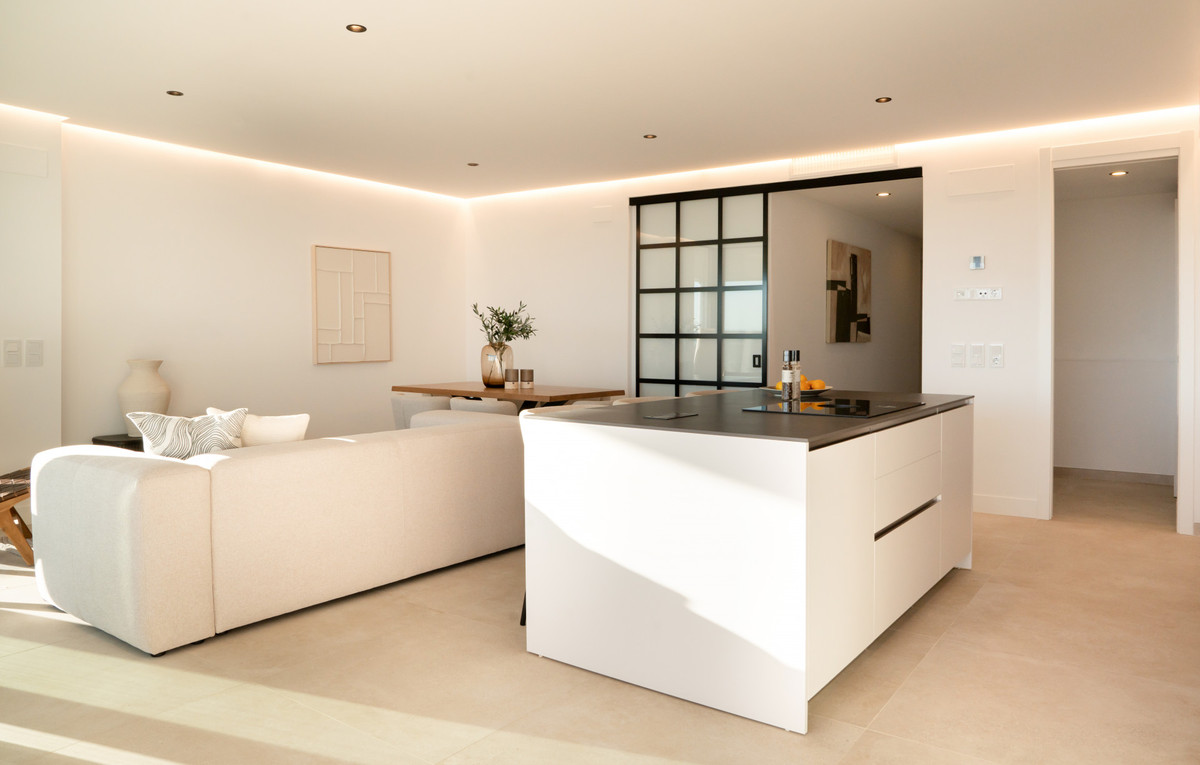 Appartement te koop in Estepona | 3 slaapkamers H5153245