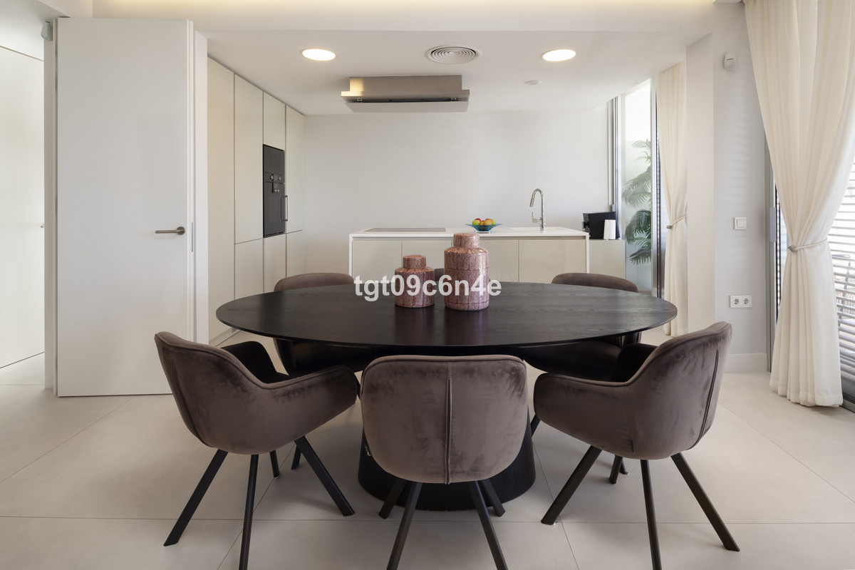 Appartement te koop in Estepona | 3 slaapkamers H5154649