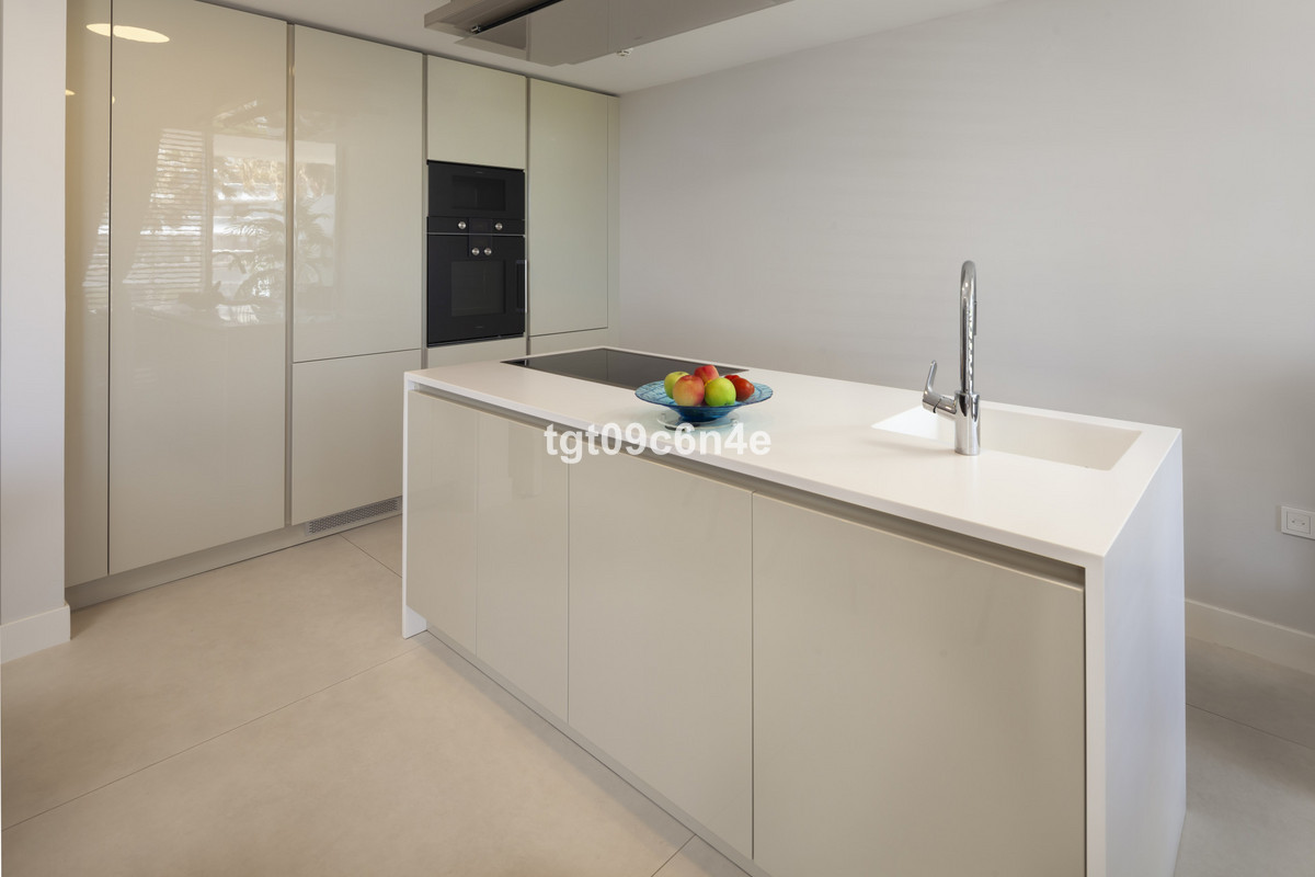 Appartement te koop in Estepona | 3 slaapkamers H5154649