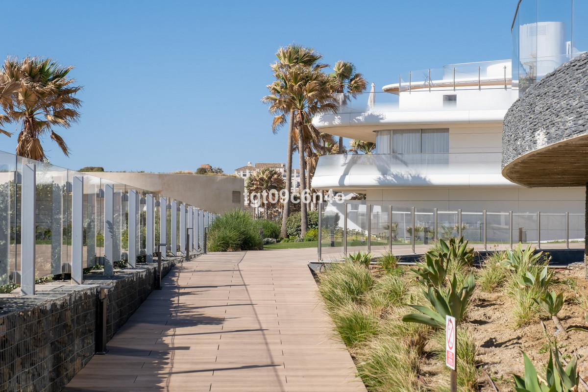 Appartement te koop in Estepona | 3 slaapkamers H5154649