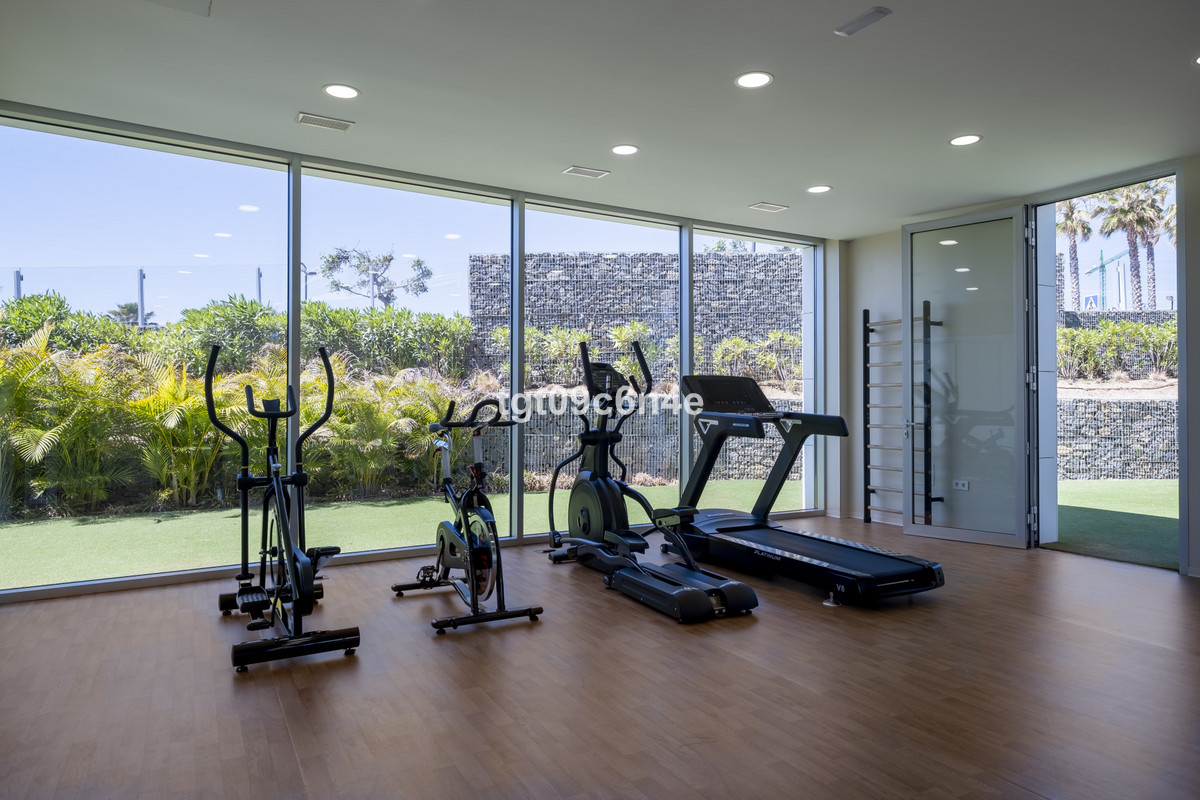 Appartement te koop in Estepona | 3 slaapkamers H5154649