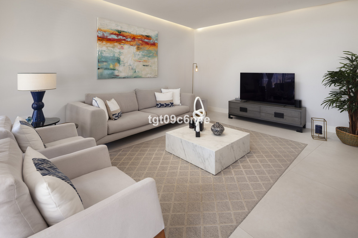 Appartement te koop in Estepona | 3 slaapkamers H5154649