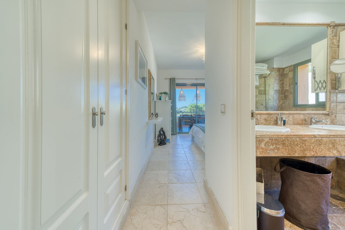 Appartement te koop in Estepona | 2 slaapkamers H5155078