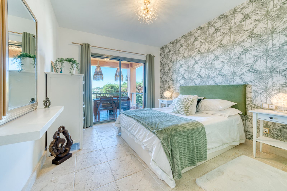 Appartement te koop in Estepona | 2 slaapkamers H5155078