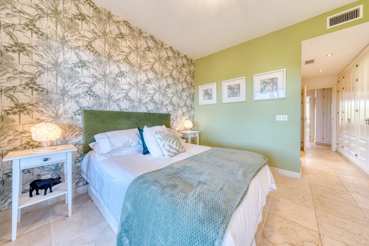Appartement te koop in Estepona | 2 slaapkamers H5155078