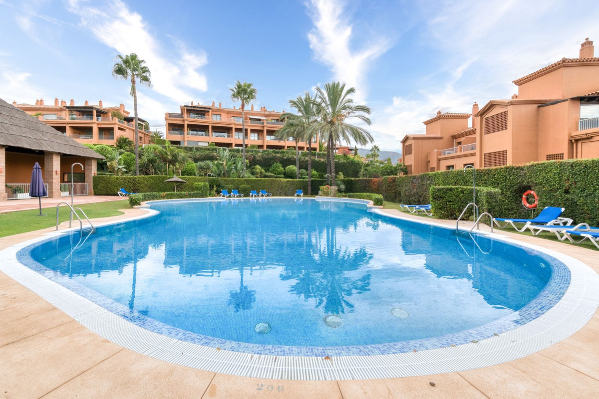 Appartement te koop in Estepona | 2 slaapkamers H5155078