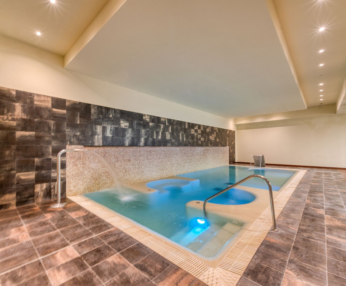 Appartement te koop in Estepona | 2 slaapkamers H5155078